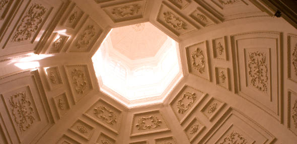 2009 Domed ceiling Open